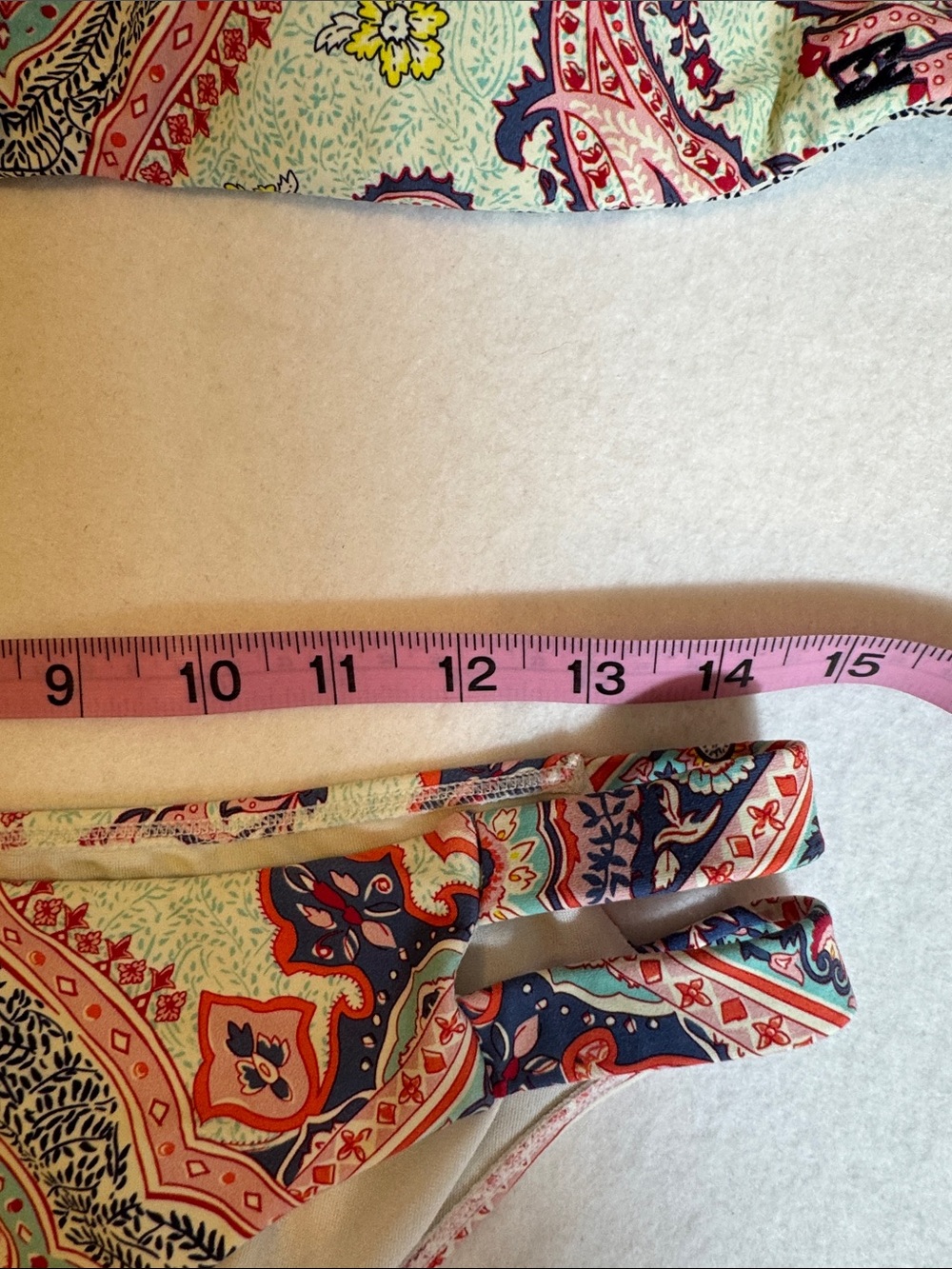 BILLABONG Unique Paisley Boho Bikini Set with Triangle Tie Top Size M EUC - Picture 8 of 10